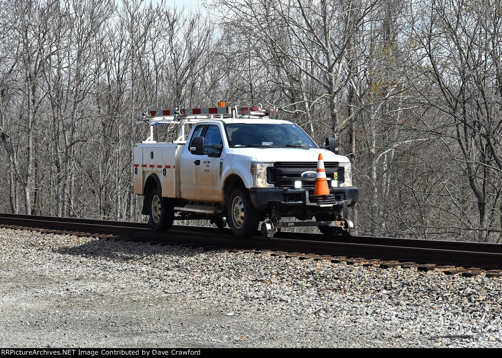 MofW Equipment Passing Through Shipman, Virginia